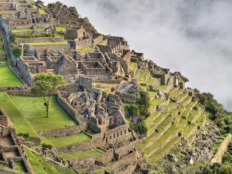 TOUR IN CUSCO SACRED VALLEY AND MACHU PICCHU 7D/6N